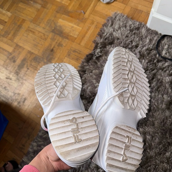 Fila shoes worn only once - Picture 3 of 4